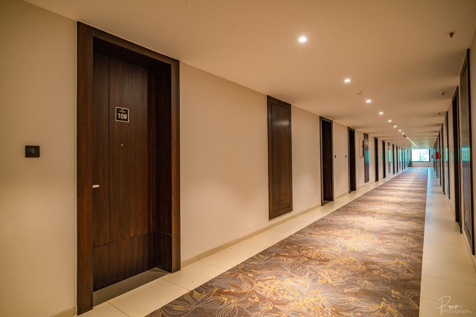 Hotel Omaya Garden Raipur  Exterior photo