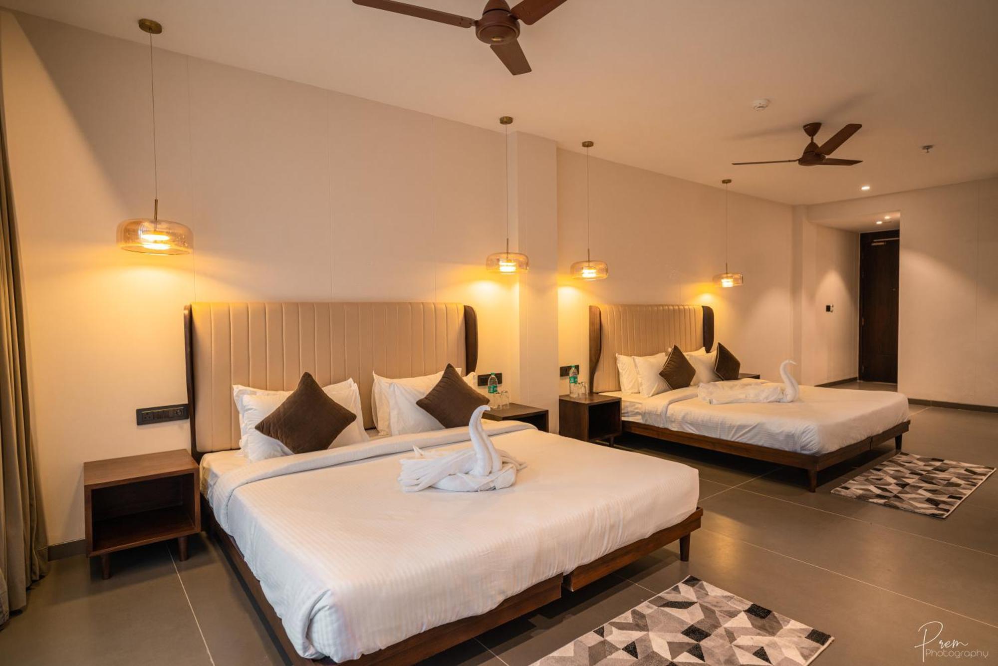 Hotel Omaya Garden Raipur  Exterior photo