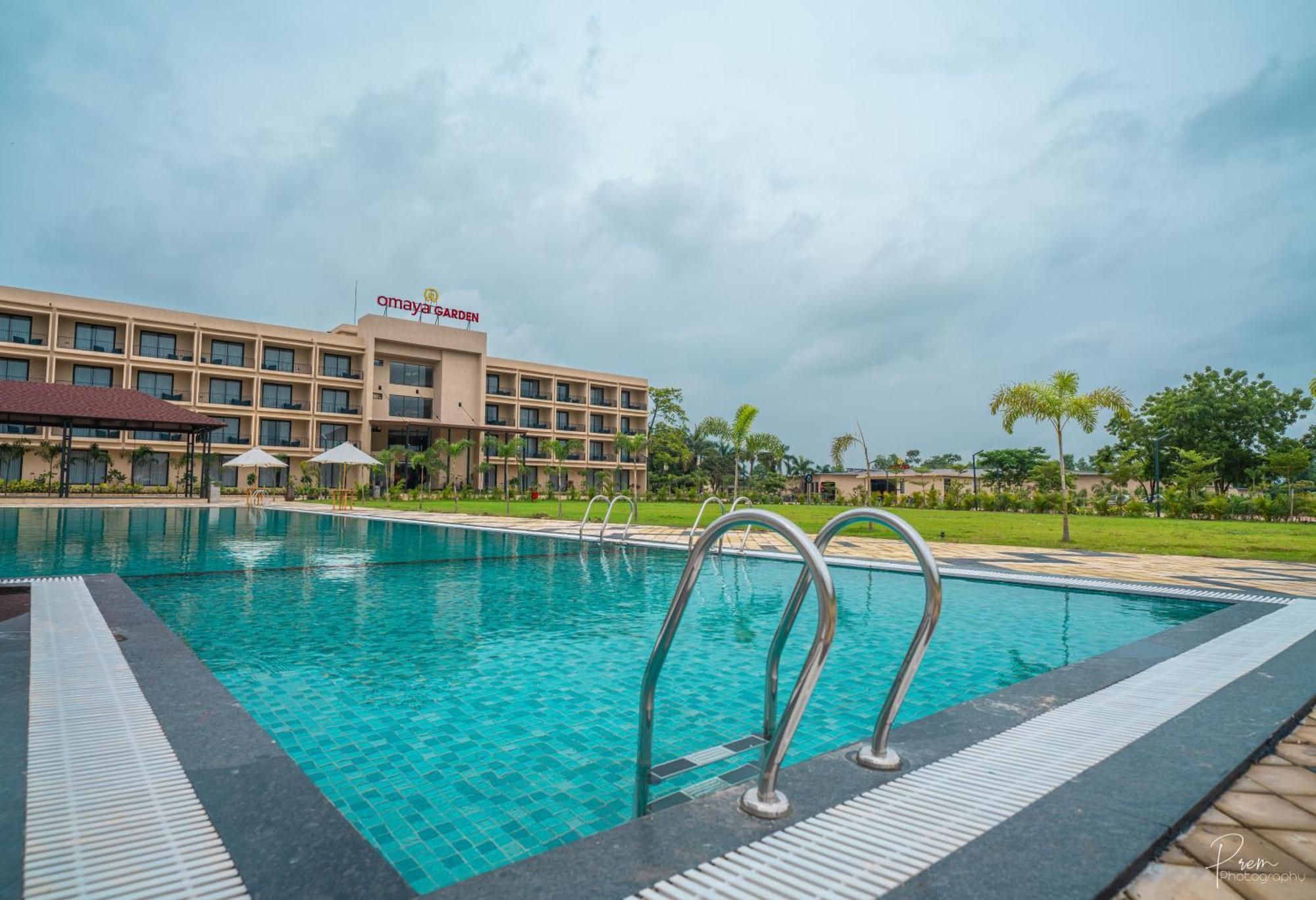 Hotel Omaya Garden Raipur  Exterior photo