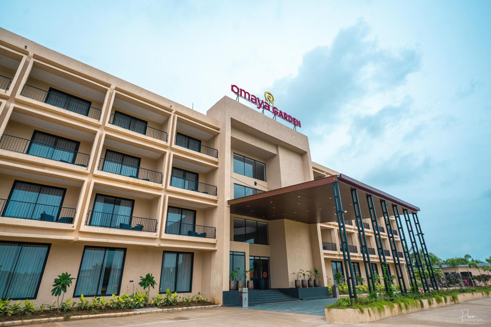 Hotel Omaya Garden Raipur  Exterior photo