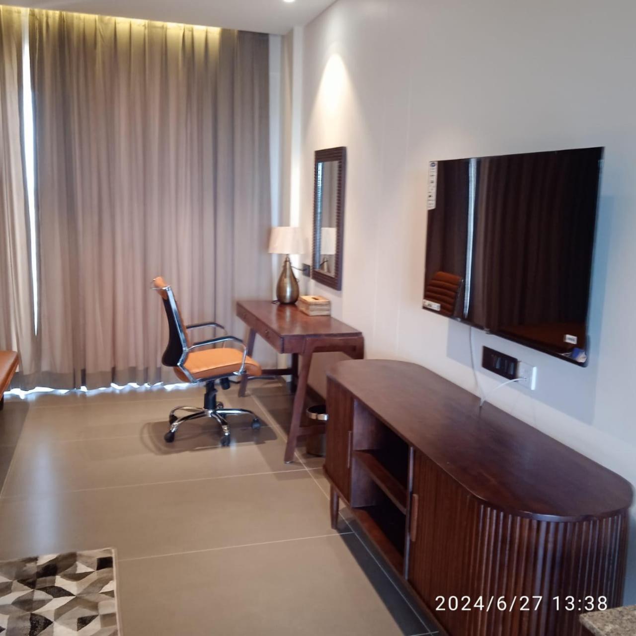 Hotel Omaya Garden Raipur  Exterior photo